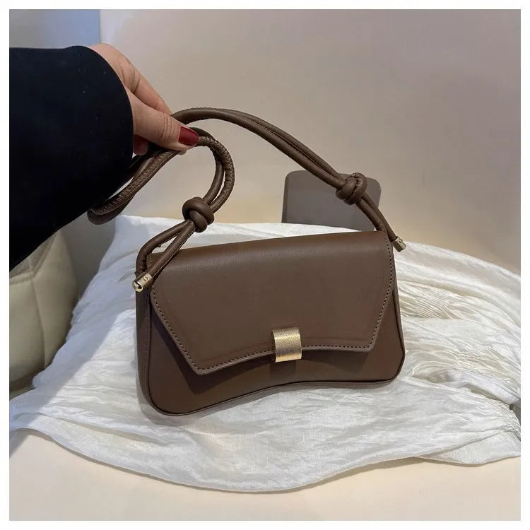 2026 New Women's Stylish Girly Single Shoulder Bag with Super High-End Feel Vintage