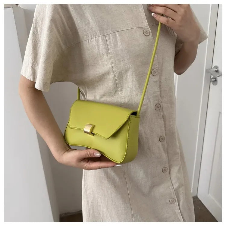 2026 New Women's Stylish Girly Single Shoulder Bag with Super High-End Feel Vintage