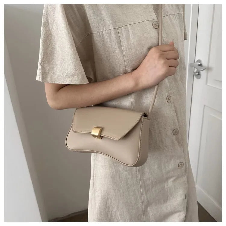 2026 New Women's Stylish Girly Single Shoulder Bag with Super High-End Feel Vintage