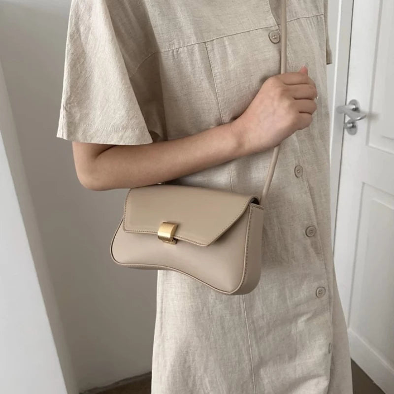 2026 New Women's Stylish Girly Single Shoulder Bag with Super High-End Feel Vintage