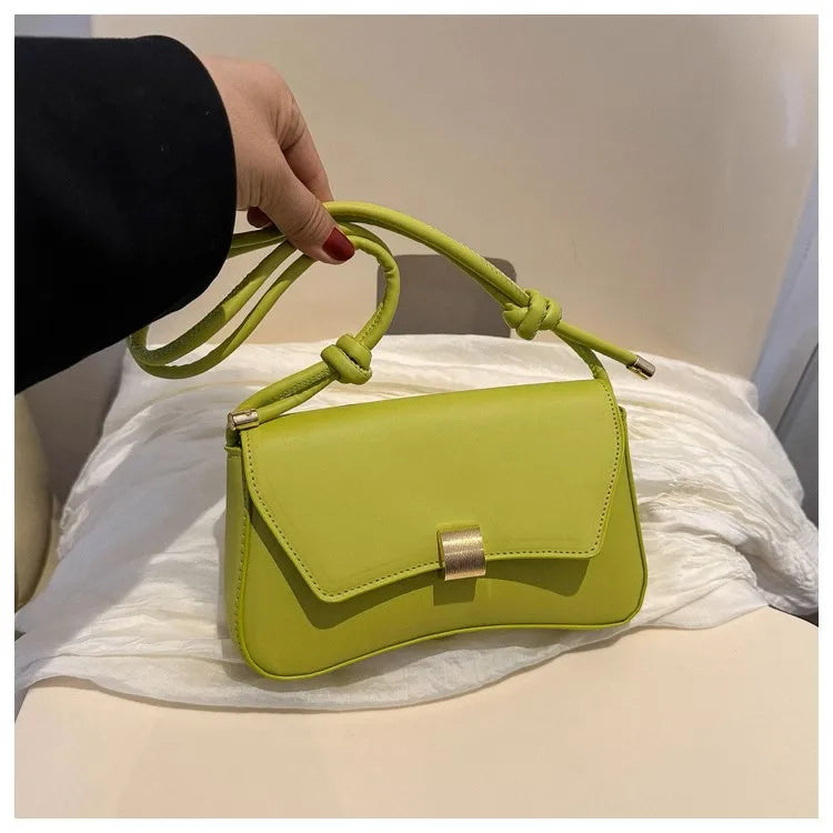 2026 New Women's Stylish Girly Single Shoulder Bag with Super High-End Feel Vintage