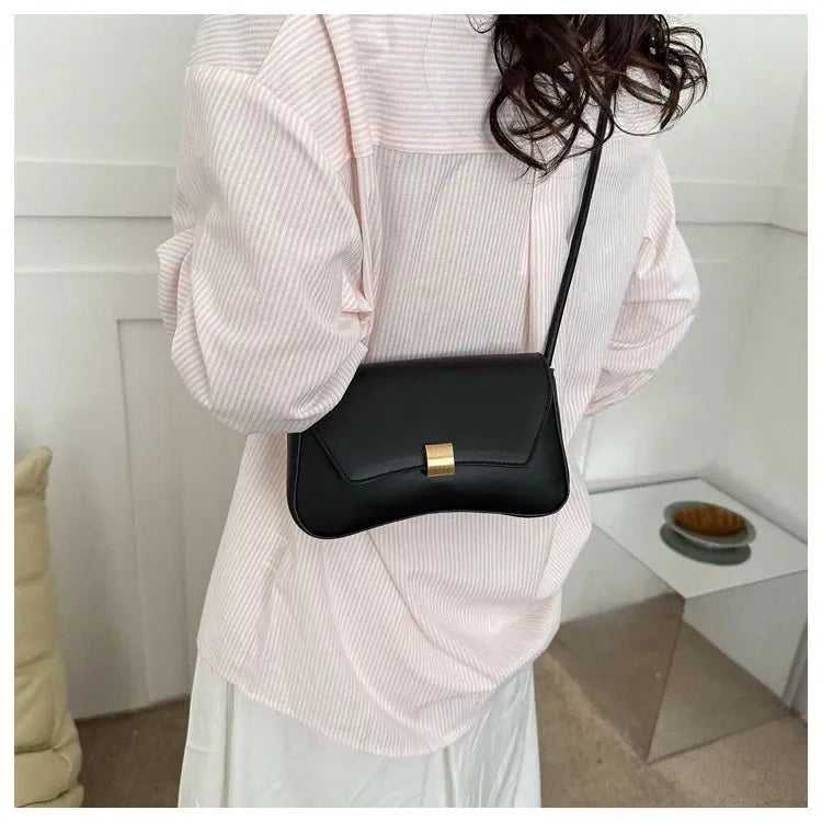 2026 New Women's Stylish Girly Single Shoulder Bag with Super High-End Feel Vintage